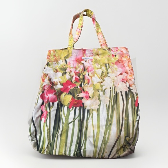 Bath & Body Works Handbags - Bath & Body Works B&BW Floral Flower Spring Reusable Tote Cloth Shopping Bag